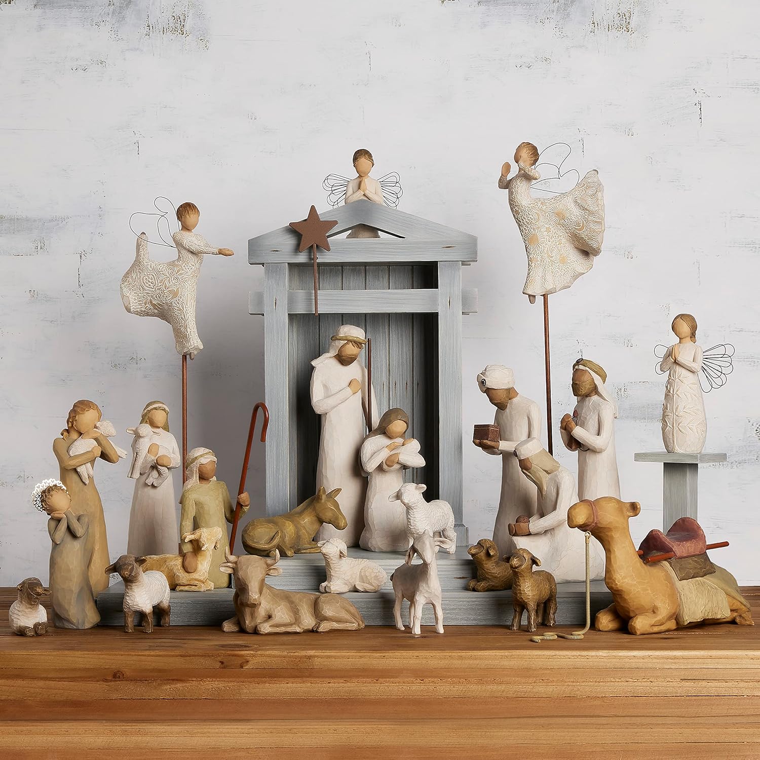 Willow Tree Nativity Premier Plus Elevated Angels 25-Piece Set