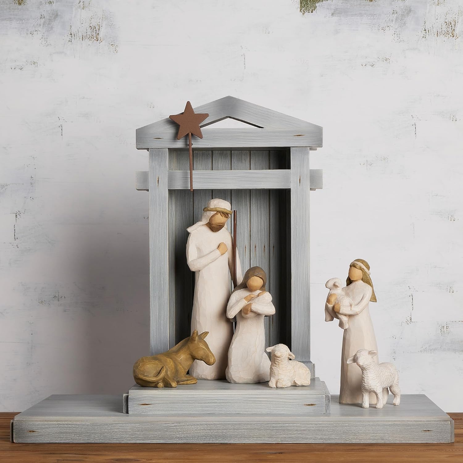 Willow Tree Nativity Deluxe: Starter Figures Plus Crèche 7-Piece Set